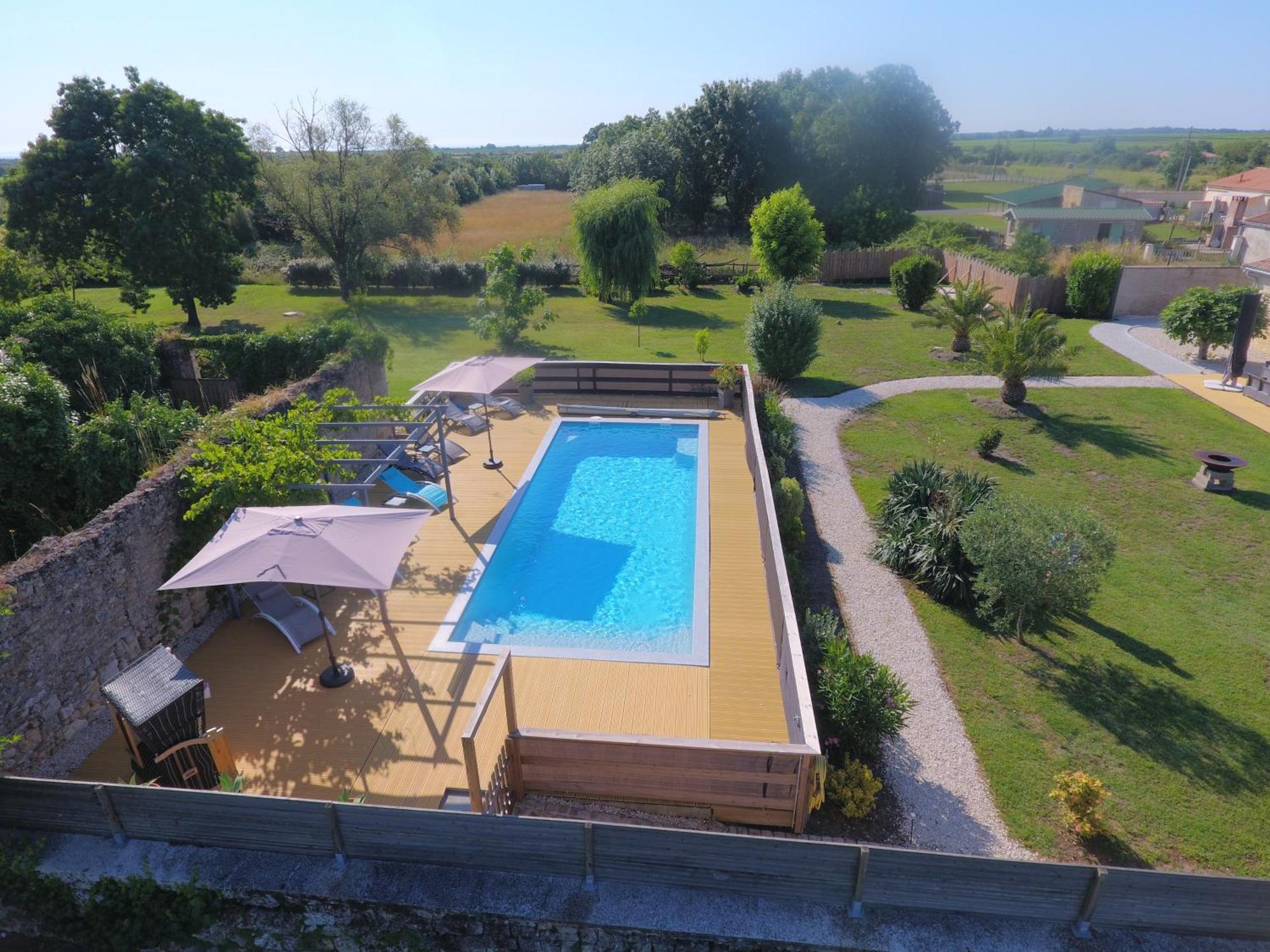 Domaine Des Pres De Joussac - Protocole Sanitaire Strict Villa Jau-Dignac-et-Loirac Exteriör bild